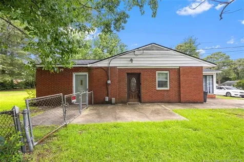 4209 Coventry Road Fayetteville NC 28304
