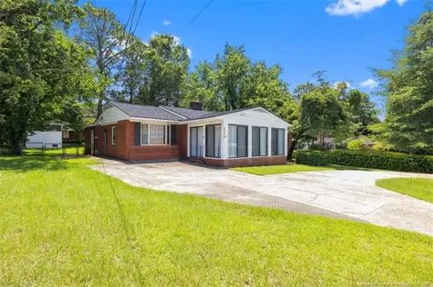 4209 Coventry Road Fayetteville NC 28304