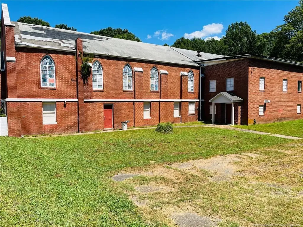 1303 Gaston Avenue Gastonia NC 28052