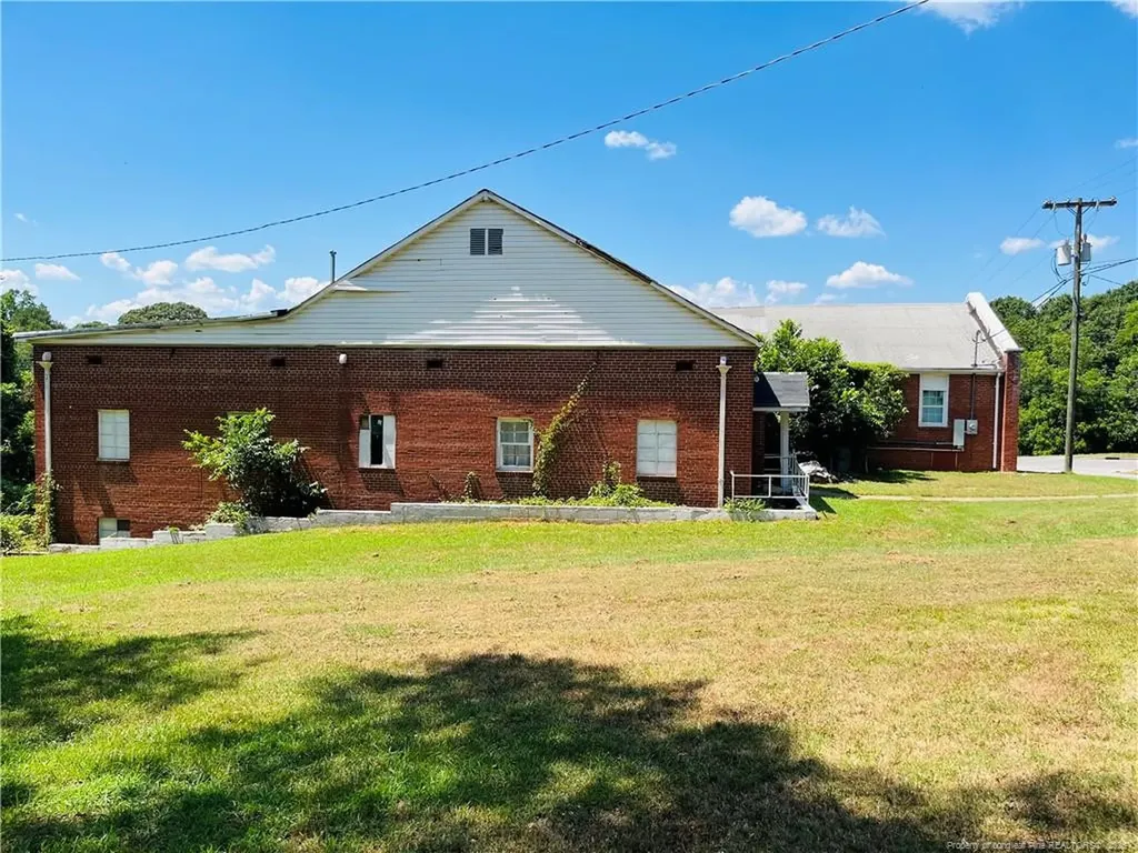 1303 Gaston Avenue Gastonia NC 28052