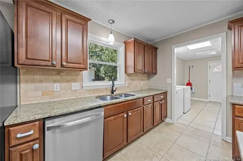 58 Eagle Road Coats NC 27521