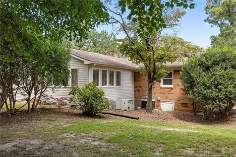 58 Eagle Road Coats NC 27521