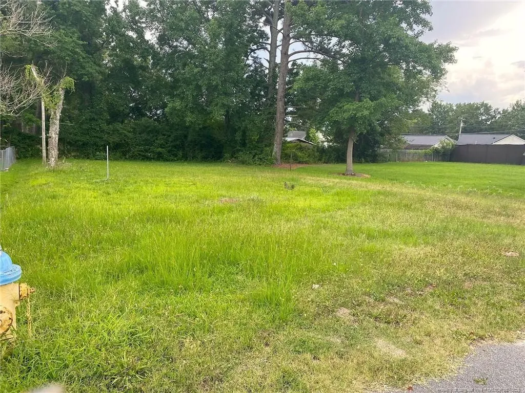 604 Middle Street Lumberton NC 28358