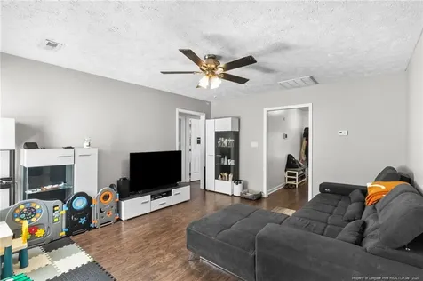 5917 Bloomsbury Drive Fayetteville NC 28306