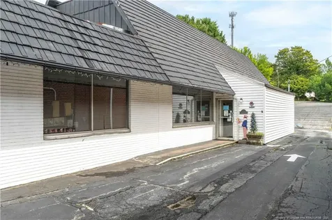 3449 Robinhood Road Winston Salem NC 27106