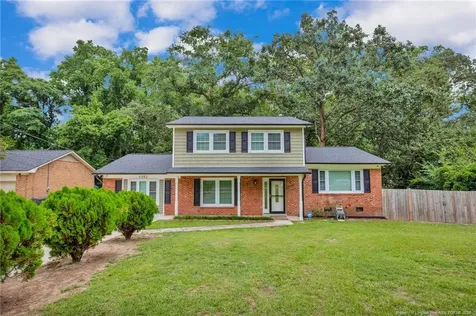 5302 Foxfire Road Fayetteville NC 28303