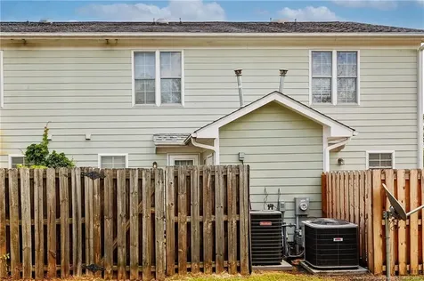 456 Cityview Lane Fayetteville NC 28301