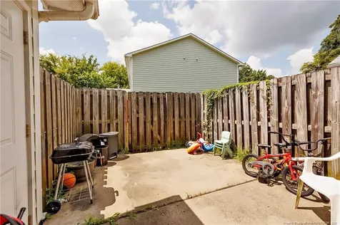 456 Cityview Lane Fayetteville NC 28301