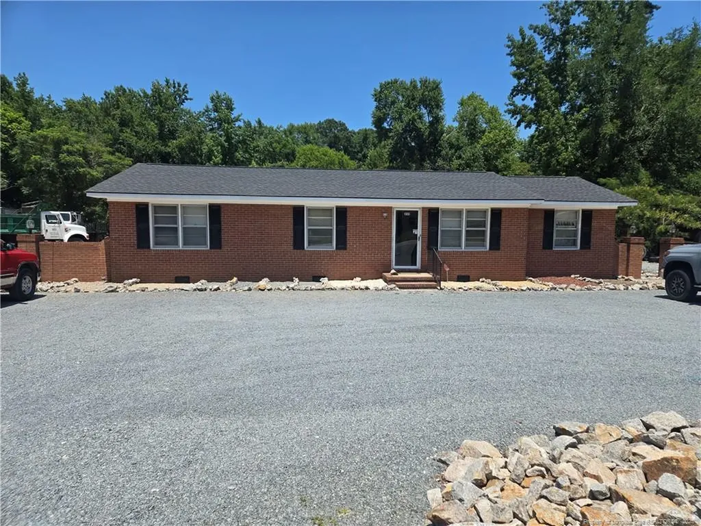 2305 Clinton Road Fayetteville NC 28312
