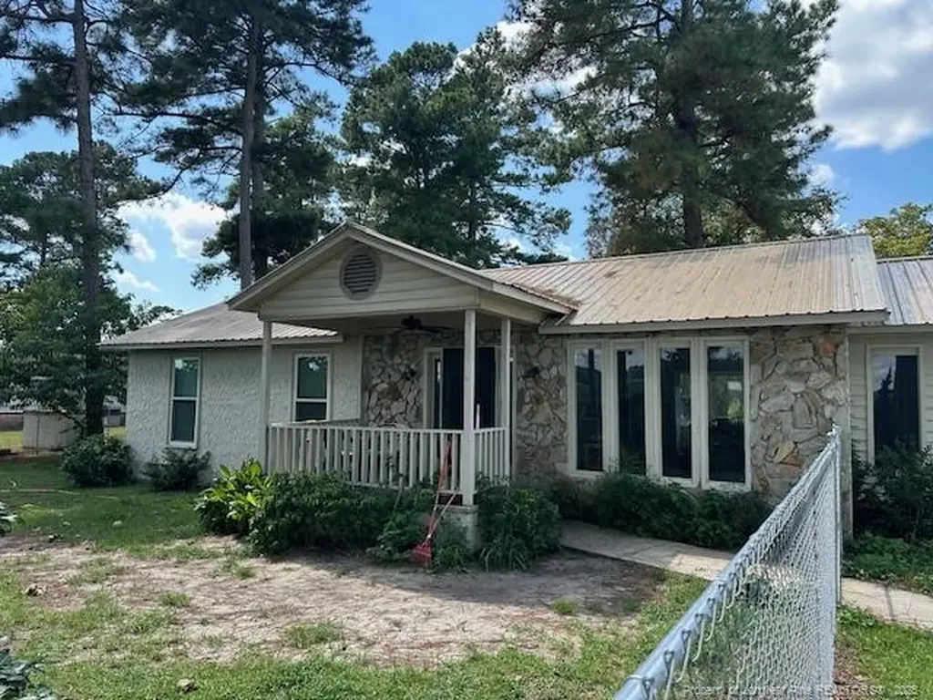 997 Balfour Road Red Springs NC 28377