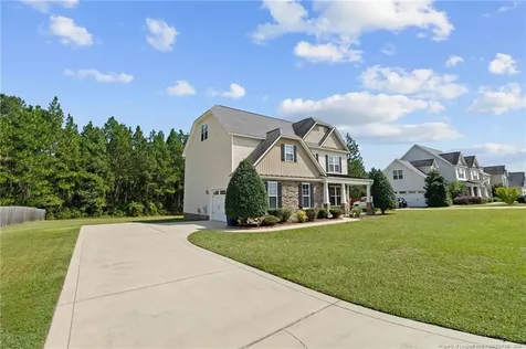5166 Aberdeen Road Raeford NC 28376
