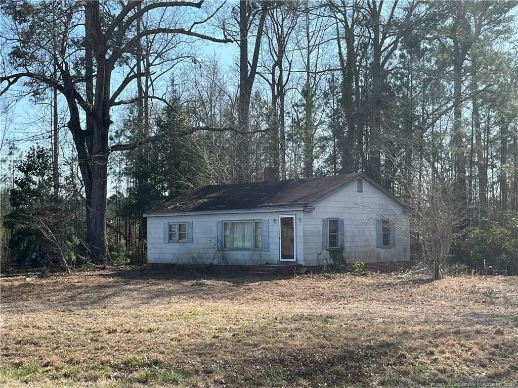 1712 Hayes Road Spring Lake NC 28390