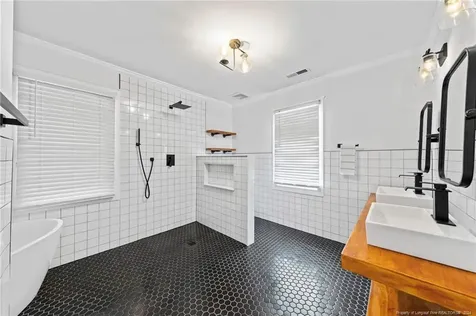 1914 Nun Street Wilmington NC 28403