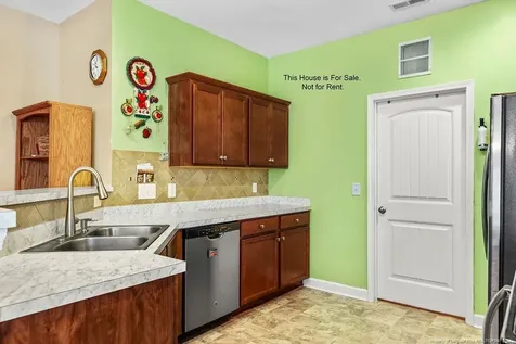 113 Meherrin Loop Raeford NC 28376