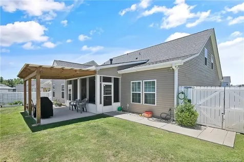 196 Brentmoor Drive Raeford NC 28376