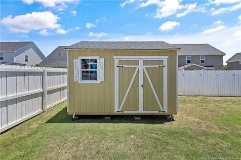 196 Brentmoor Drive Raeford NC 28376