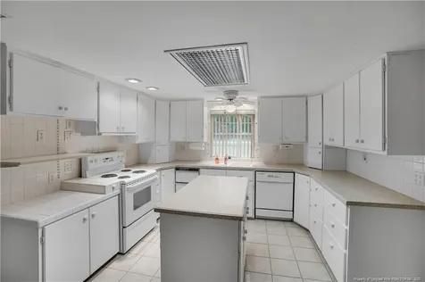1882 Dunn Road Eastover NC 28312