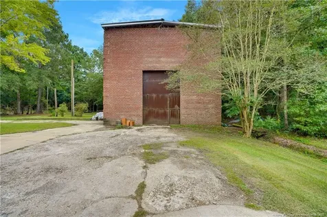 1882 Dunn Road Eastover NC 28312