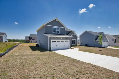 5560 Tall Timbers Drive Fayetteville NC 28311