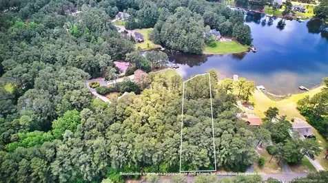 16 Lakeshore Wagram NC 28396