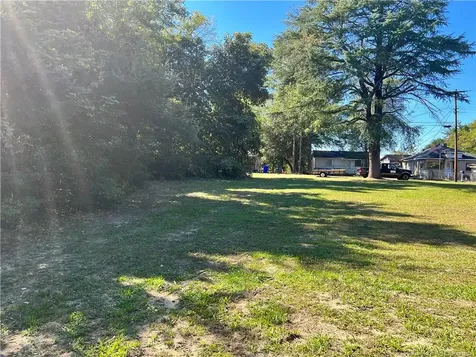122 N 1st Street Spring Lake NC 28390