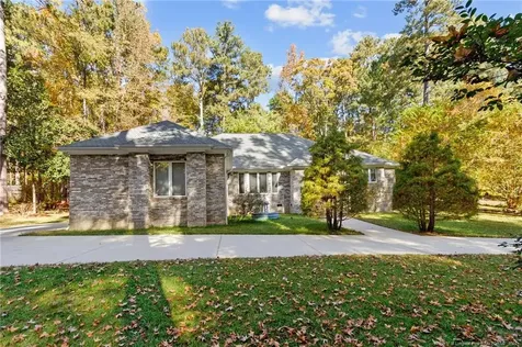 912 Botany Woods Drive Sanford NC 27330