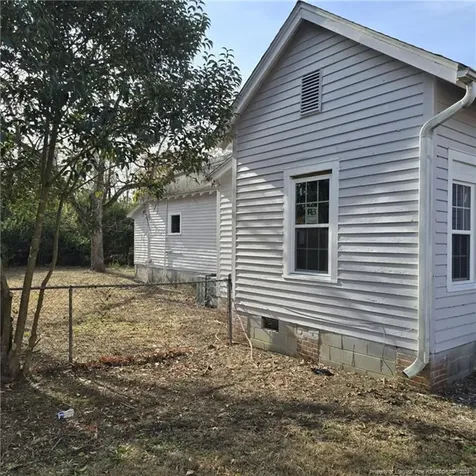 223 E Vance Street Laurinburg NC 28352