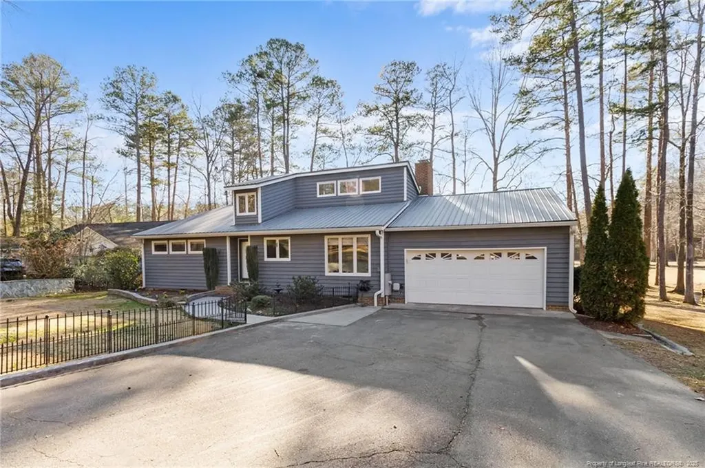527 Perth Drive Sanford NC 27332
