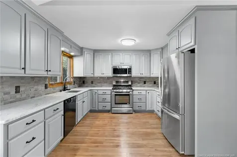 527 Perth Drive Sanford NC 27332