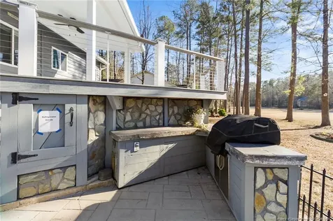 527 Perth Drive Sanford NC 27332