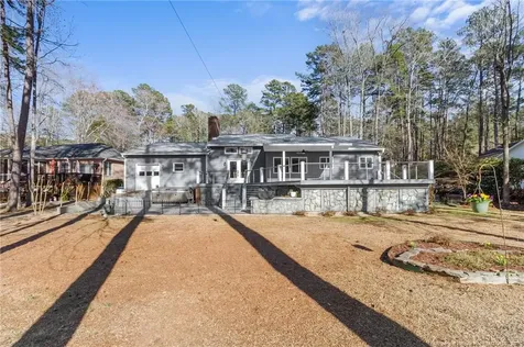 527 Perth Drive Sanford NC 27332