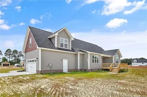 3018 Dinwiddle Drive Wade NC 28395