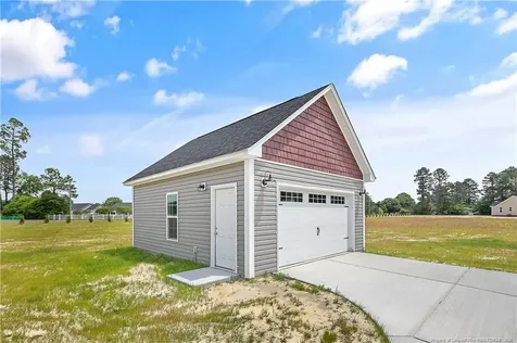 3018 Dinwiddle Drive Wade NC 28395