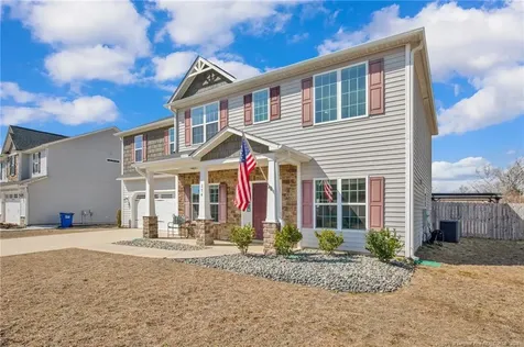 284 Weston Woods Street Raeford NC 28376