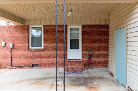1805 Wayne Lane Fayetteville NC 28304