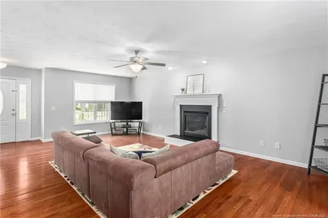 79 Clearwater Harbor Sanford NC 27332