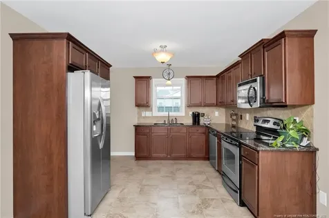 1093 Saint Johns Loop Raeford NC 28376