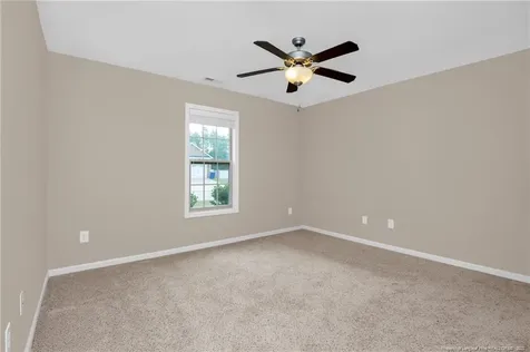 1093 Saint Johns Loop Raeford NC 28376