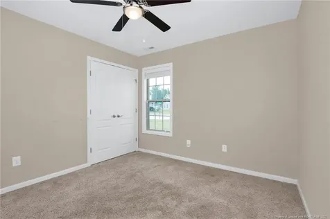 1093 Saint Johns Loop Raeford NC 28376