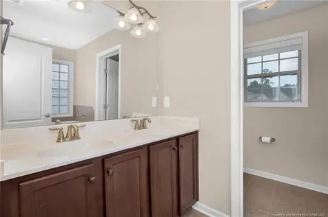 1093 Saint Johns Loop Raeford NC 28376
