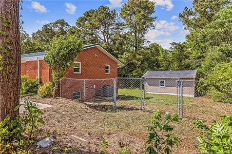 5318 Raeford Road Fayetteville NC 28304