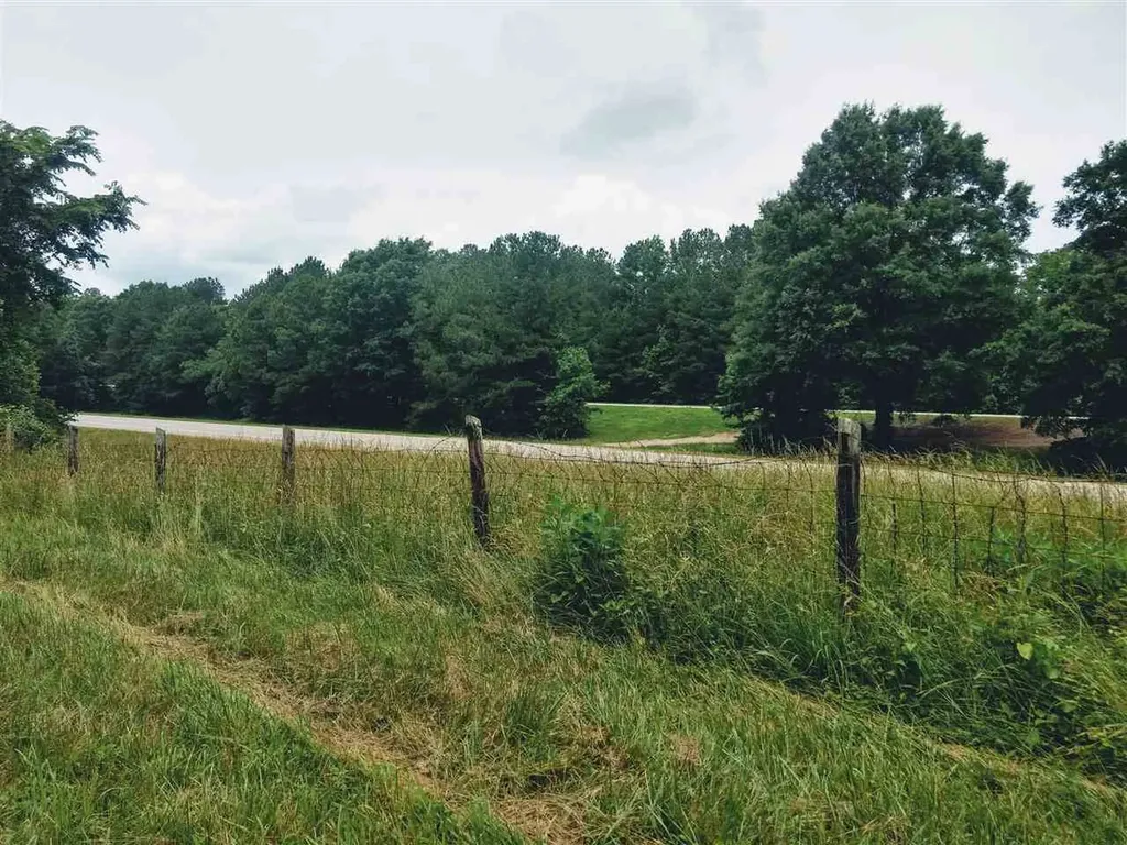 95 Old Poplar Creek Road Henderson NC 27537