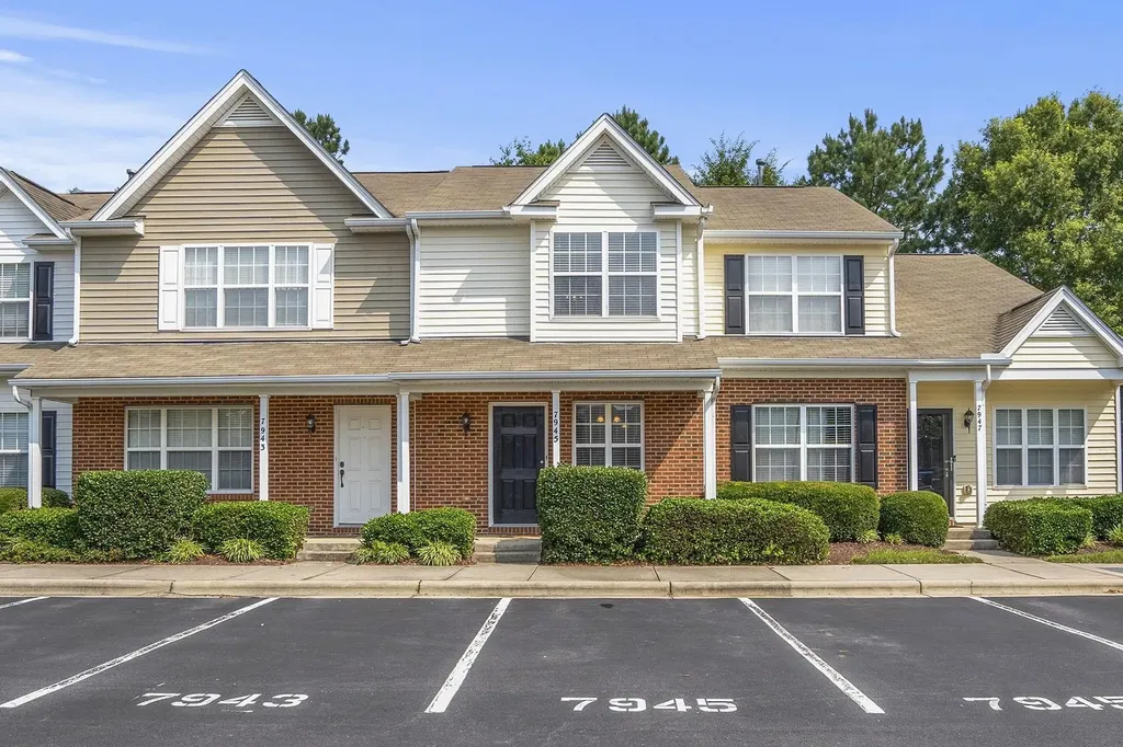 7945 Averette Hill Drive Raleigh NC 27616