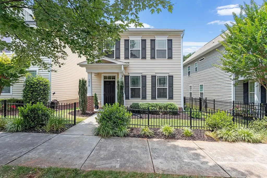1028 Ileagnes Road Raleigh NC 27603