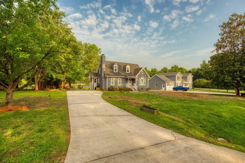 1601 Twin Lake Drive Holly Springs NC 27540