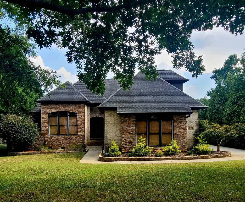 228 Norwalk Street Holly Springs NC 27540