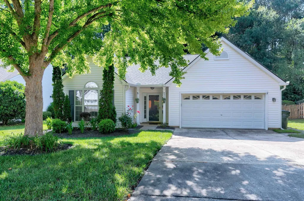 9504 Erinsbrook Drive Raleigh NC 27617