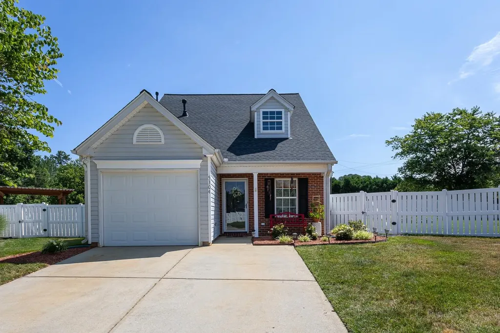 5304 Roan Mountain Place Raleigh NC 27613