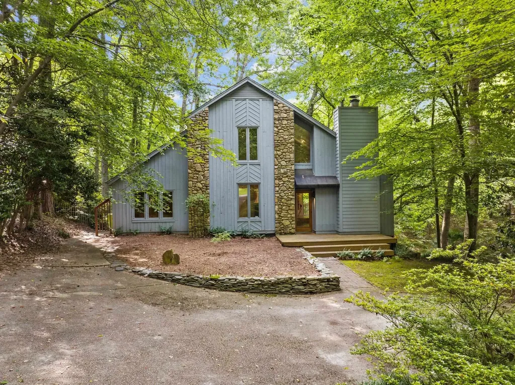 6212 Rushingbrook Drive Raleigh NC 27612
