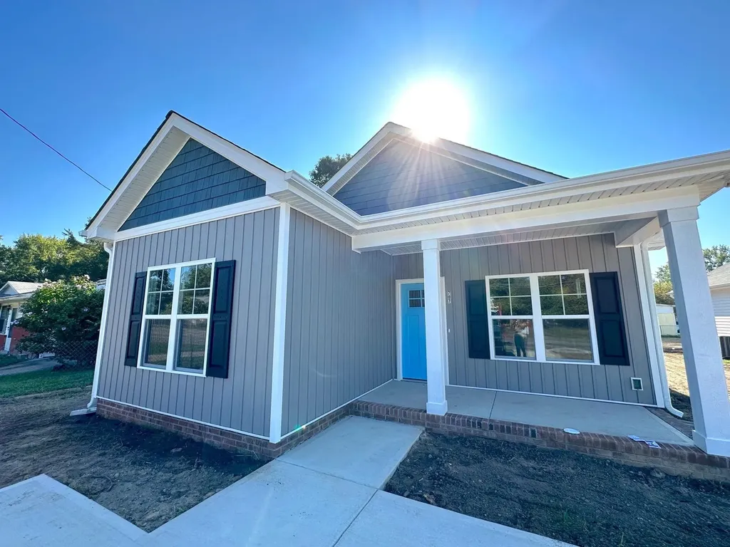 707 S Pollock Street Selma NC 27576